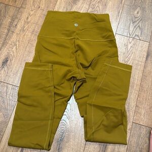 Lululemon Wunder Train high rise tight 25”